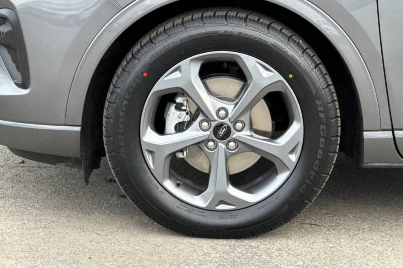 2024 Ford Escape Hybrid ST-Line