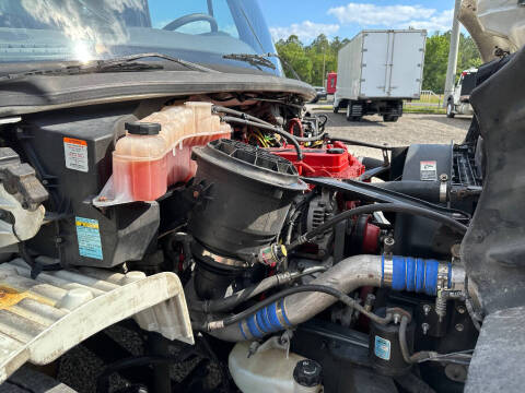 2016 Freightliner M2 106