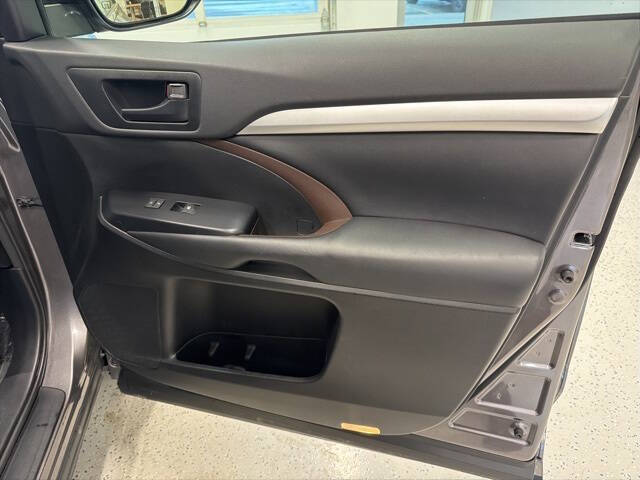 2017 Toyota Highlander LE Plus