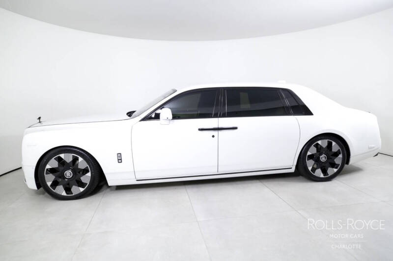 2022 Rolls-Royce Phantom EWB