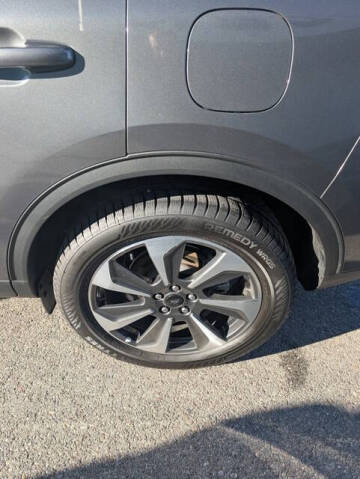 2024 Ford Escape Platinum