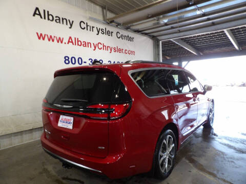 2026 Chrysler Pacifica Pinnacle
