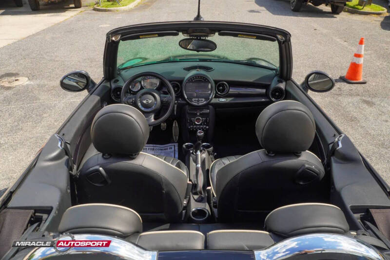2011 MINI Cooper John Cooper Works