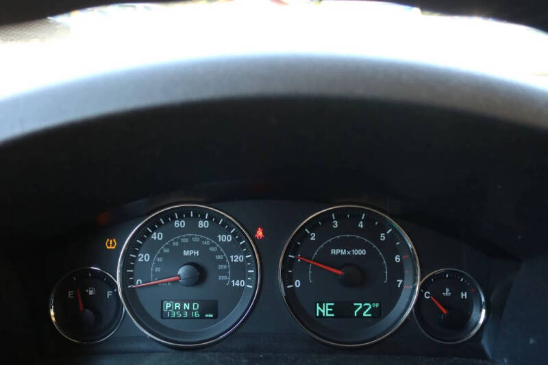 2007 Jeep Commander Sport