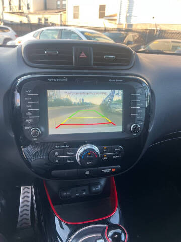 2014 Kia Soul +