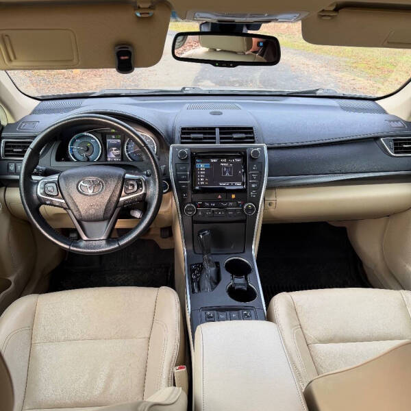 2015 Toyota Camry Hybrid XLE