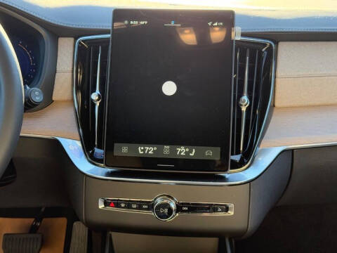 2026 Volvo XC90 B5 Core