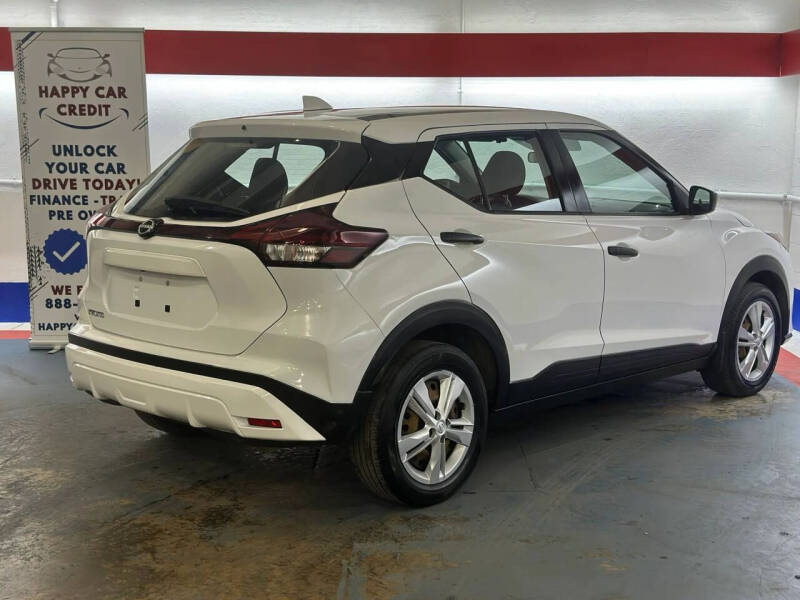 2022 Nissan Kicks S