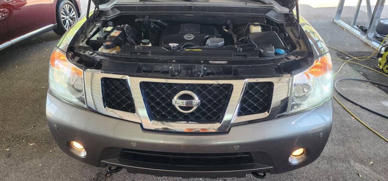 2013 Nissan Armada Platinum