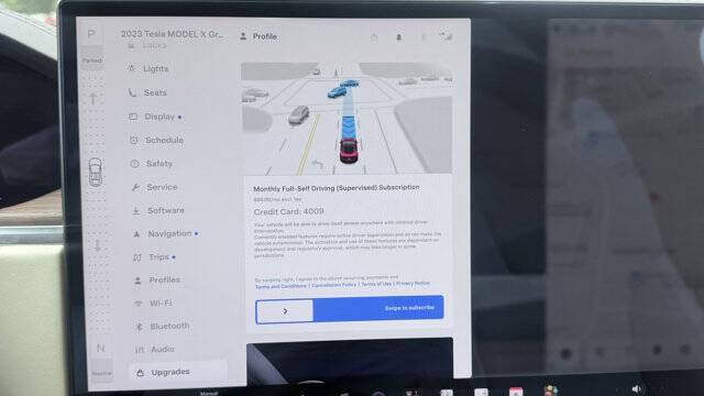 2023 Tesla Model X Standard Range