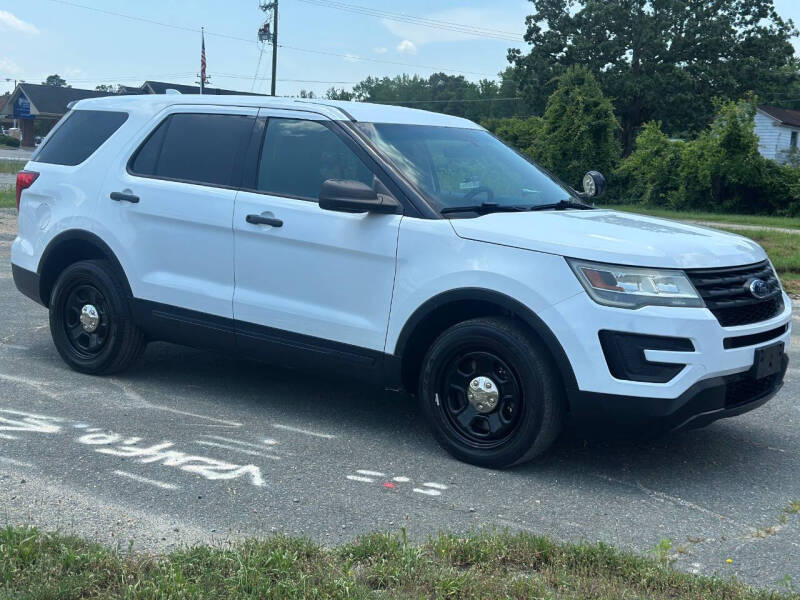 2016 Ford Explorer's photo