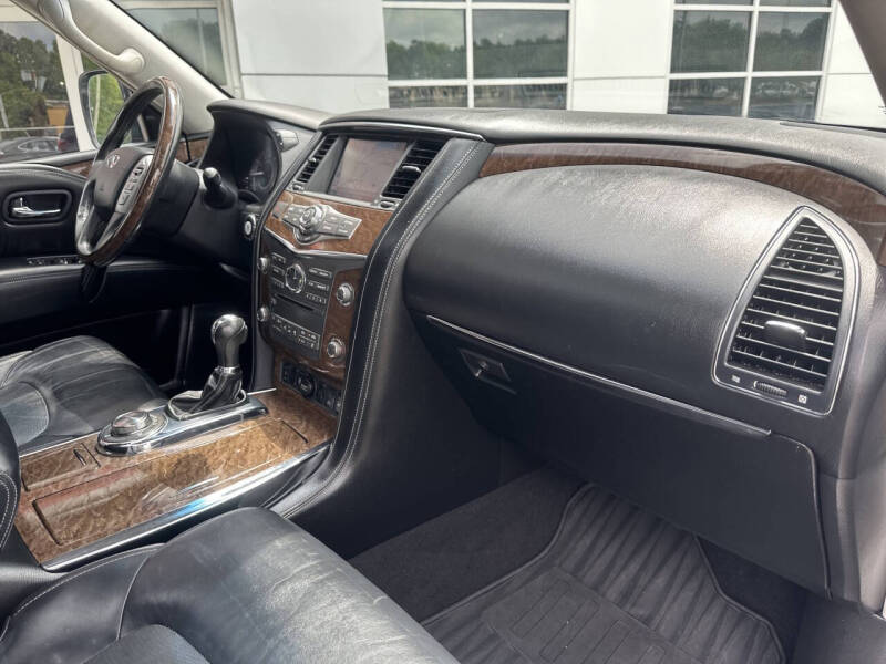 2017 Infiniti QX80