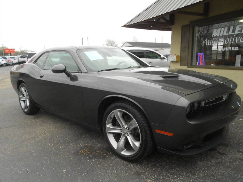 2015 Dodge Challenger SXT