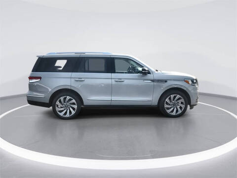 2024 Lincoln Navigator Premiere