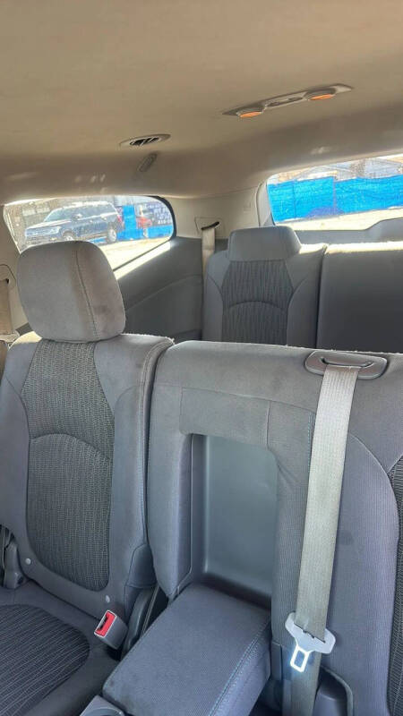 2016 Chevrolet Traverse LS