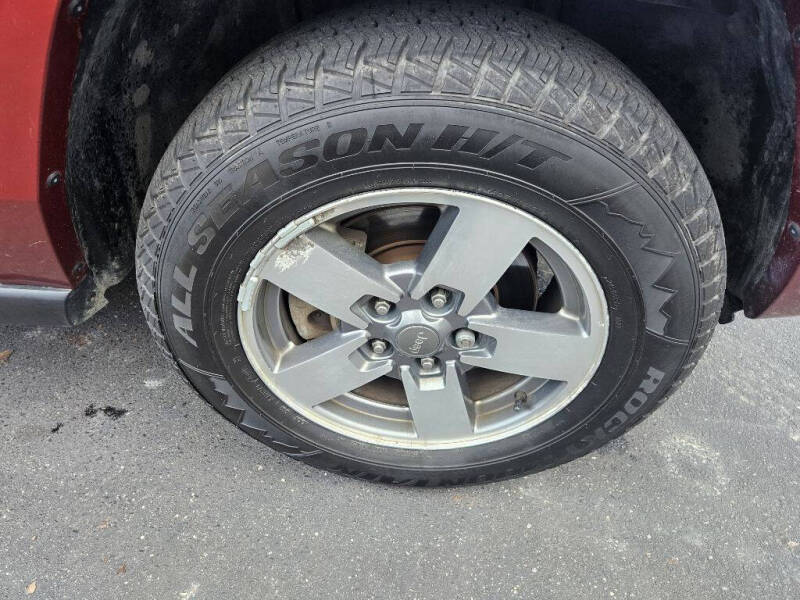 2008 Jeep Commander Sport