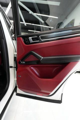 2021 Porsche Cayenne GTS