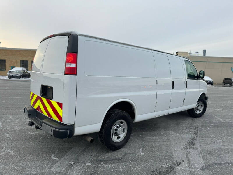 2019 Chevrolet Express 2500