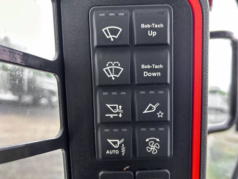 2020 Bobcat S64 Skidloader