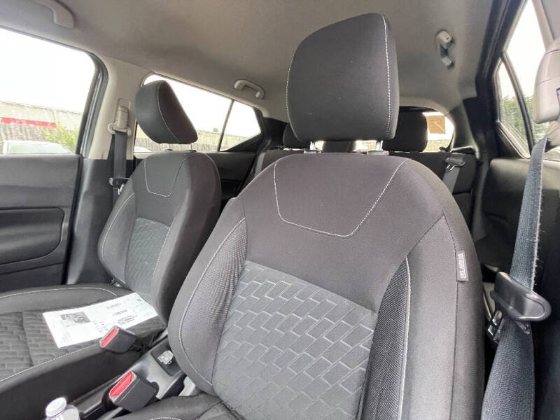 2022 Nissan Kicks S