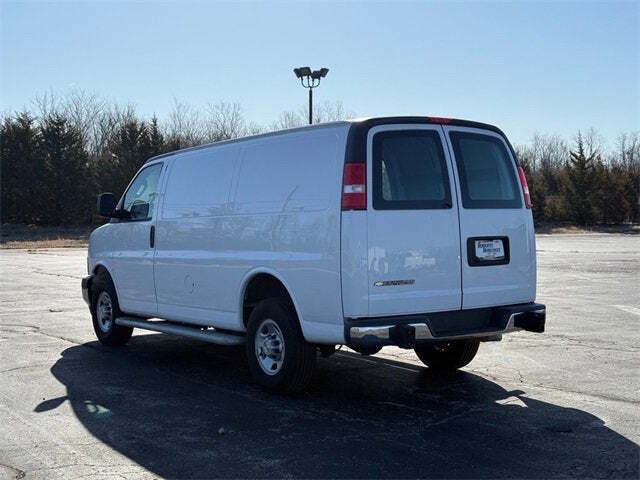 2023 Chevrolet Express 2500