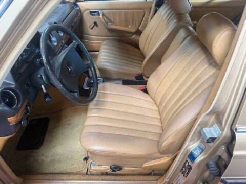 1982 Mercedes-Benz 240D
