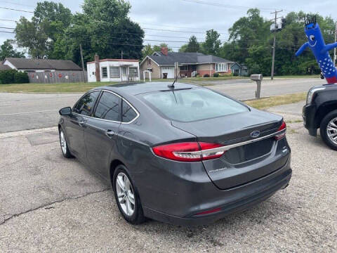 2018 Ford Fusion SE
