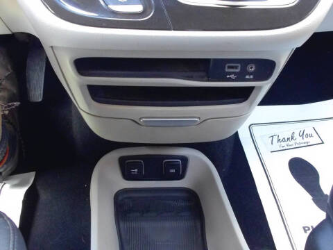 2017 Chrysler Pacifica Touring-L