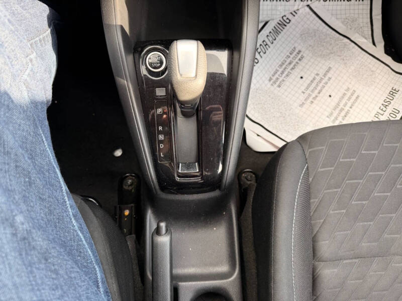 2022 Nissan Kicks S