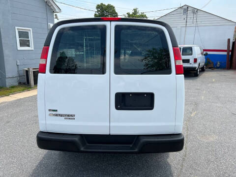 2011 Chevrolet Express 2500