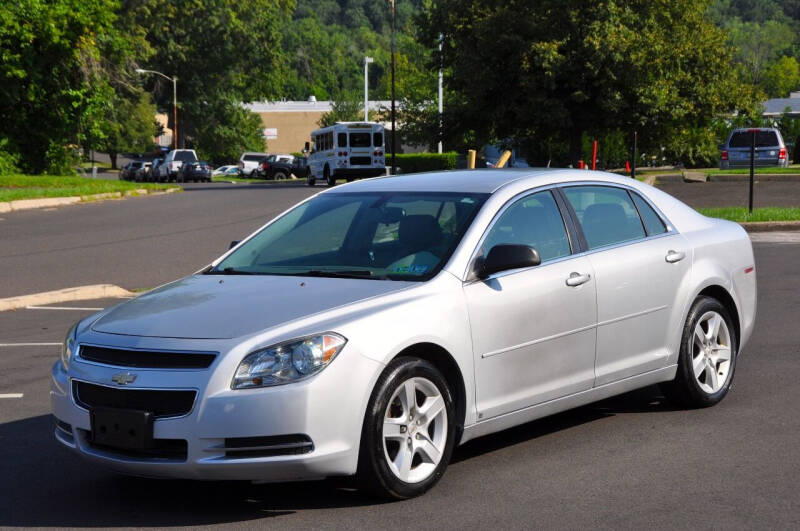 2009 Chevrolet Malibu for sale at T CAR CARE INC in Philadelphia PA