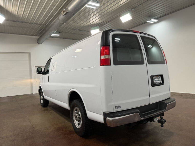 2017 GMC Savana 2500