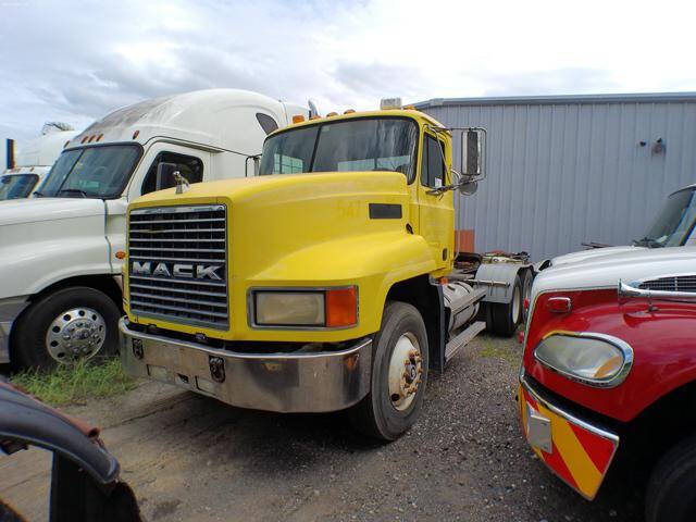 2000 Mack CH613
