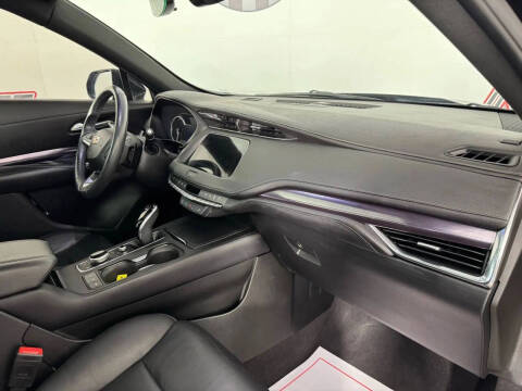 2023 Cadillac XT4 Luxury