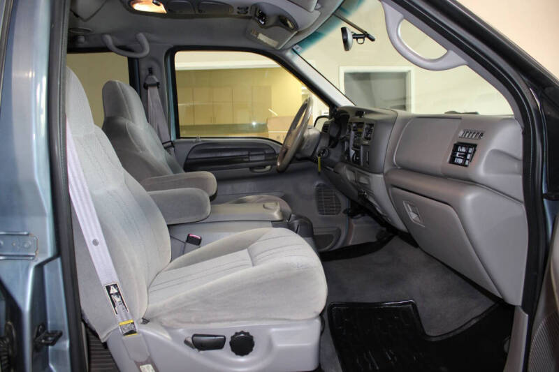 2000 Ford Excursion XLT