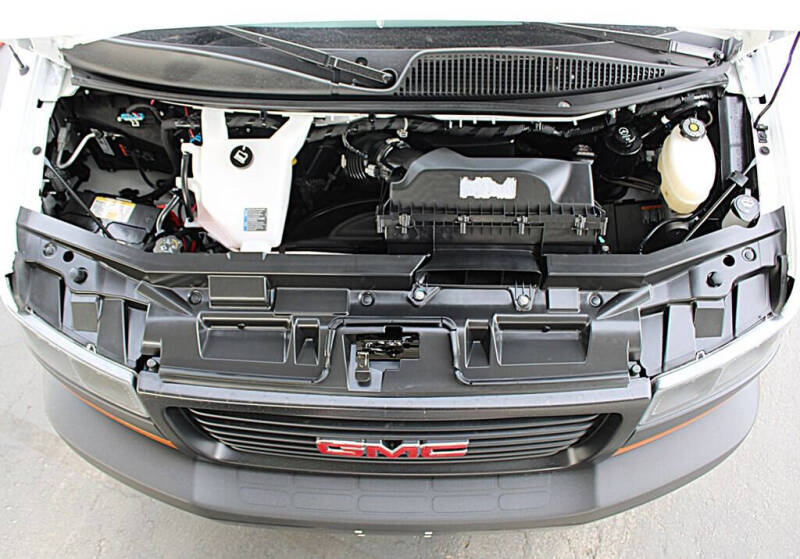 2025 GMC Savana 2500