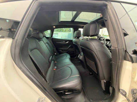 2023 Maserati Levante Modena