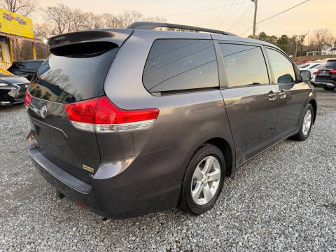2011 Toyota Sienna