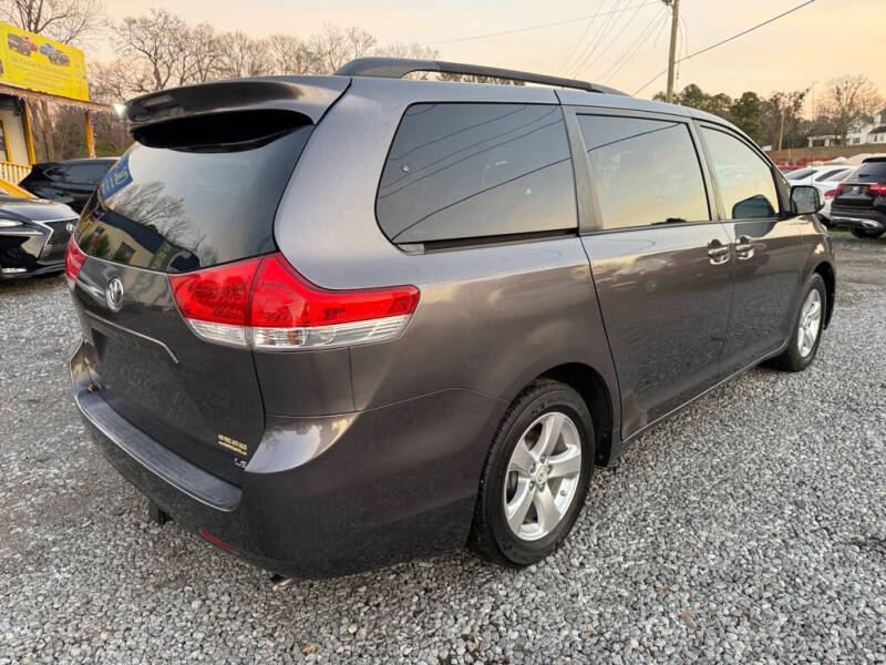 2011 Toyota Sienna