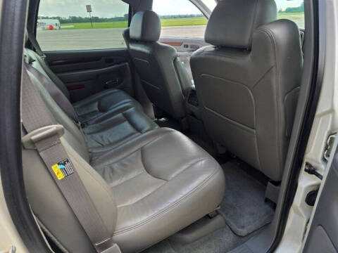 2004 Cadillac Escalade