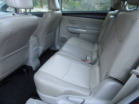 2014 Toyota Prius v Three