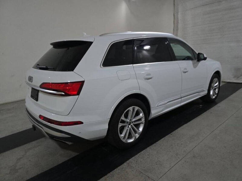 2025 Audi Q7 quattro Premium Plus 55 TFSI