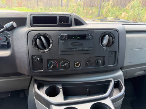 2009 Ford E-Series E-350 SD