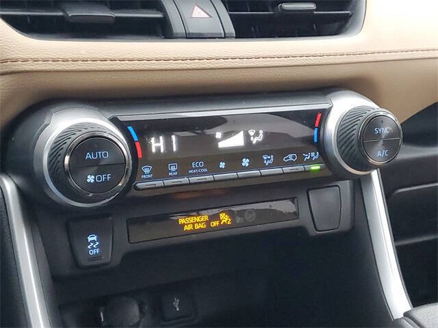 2022 Toyota RAV4 Hybrid XLE