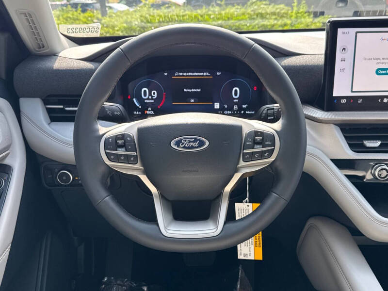 2025 Ford Explorer Active