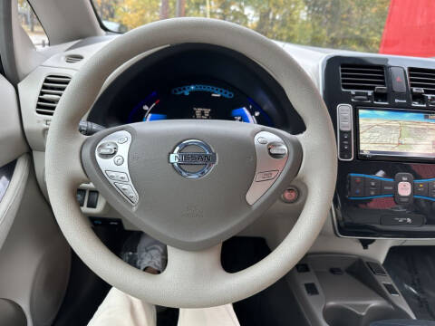 2011 Nissan LEAF SV