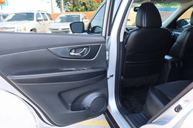 2016 Nissan Rogue SL