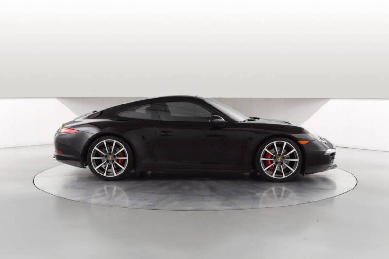 2015 Porsche 911 Carrera 4S