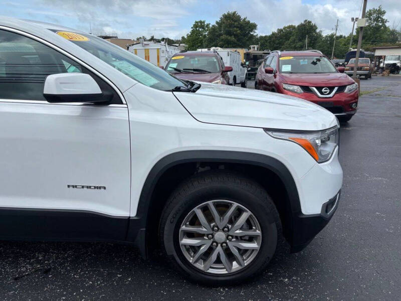 2019 GMC Acadia SLE-2