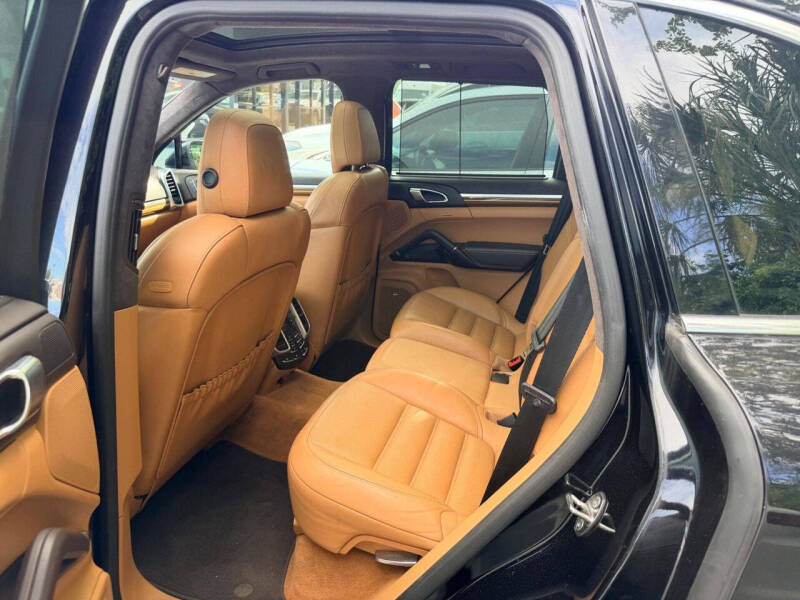 2014 Porsche Cayenne Turbo
